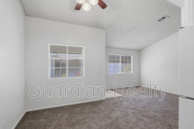 Building Photo - 5355 Rod Ct