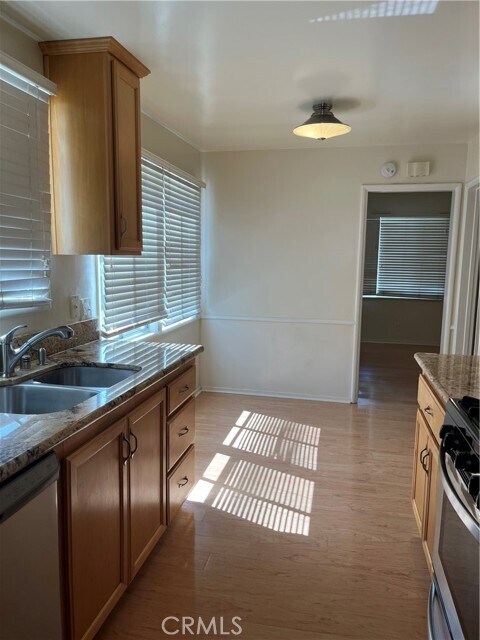 Building Photo - 3633 4th St