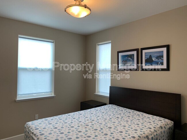 Building Photo - 412 Bungalow Dr