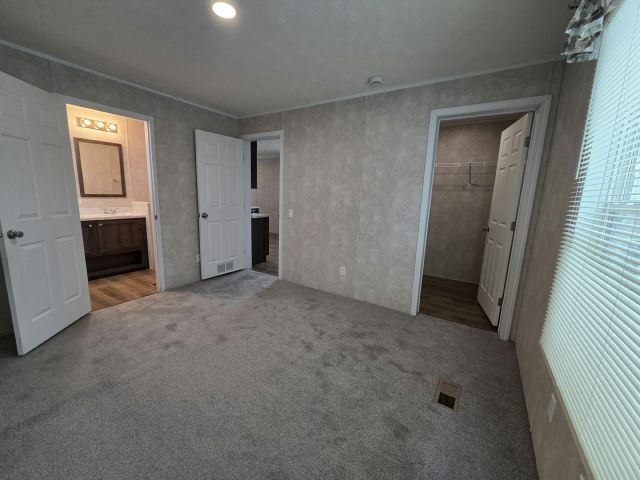 Building Photo - 202 Bluejay Ln