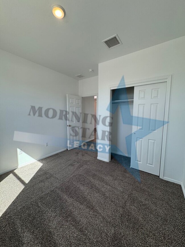 Building Photo - 3 New Construction - Move in Ready!