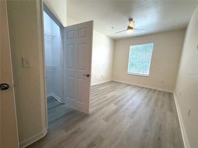 Building Photo - 6335 Contessa Dr
