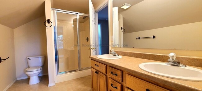 Building Photo - 5Bd/2Ba Spacious House in Durston Meadows