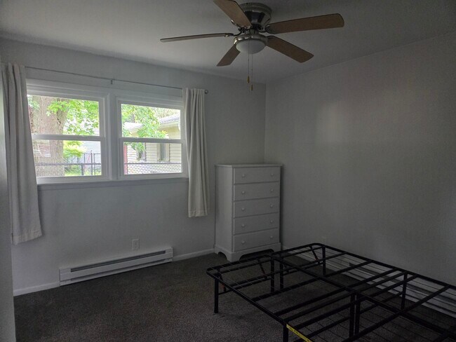 Building Photo - 426 Fisk Ave
