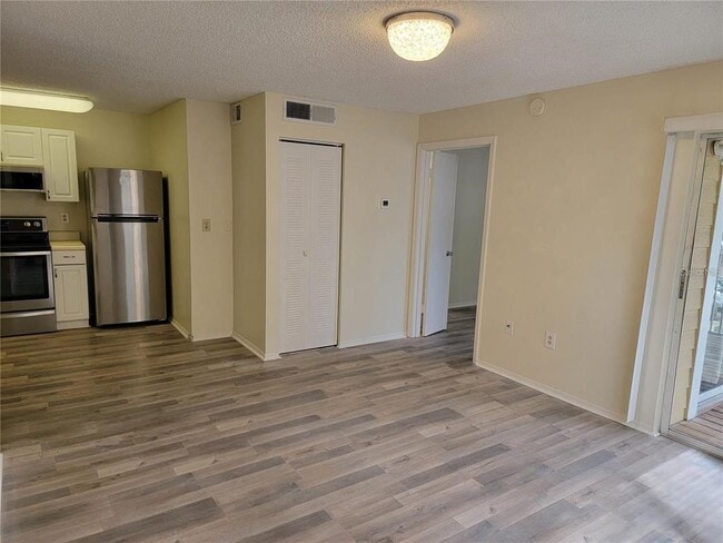 Building Photo - 4211 Chatham Oak Ct