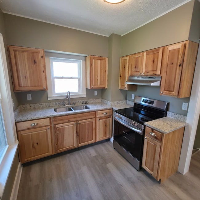 Building Photo - Cleveland Heights 3-Bed Single-Family