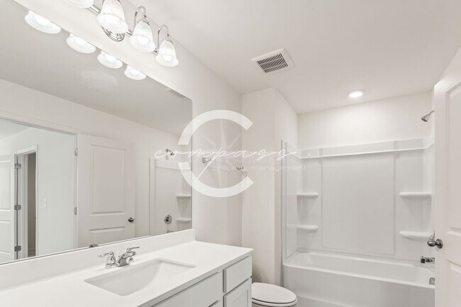 Building Photo - 303 Aldgate Wy