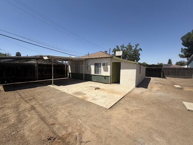 Building Photo - 1241 Wilson Ave