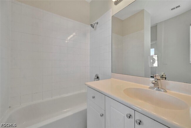 Building Photo - 10245 S Golden Elm Dr