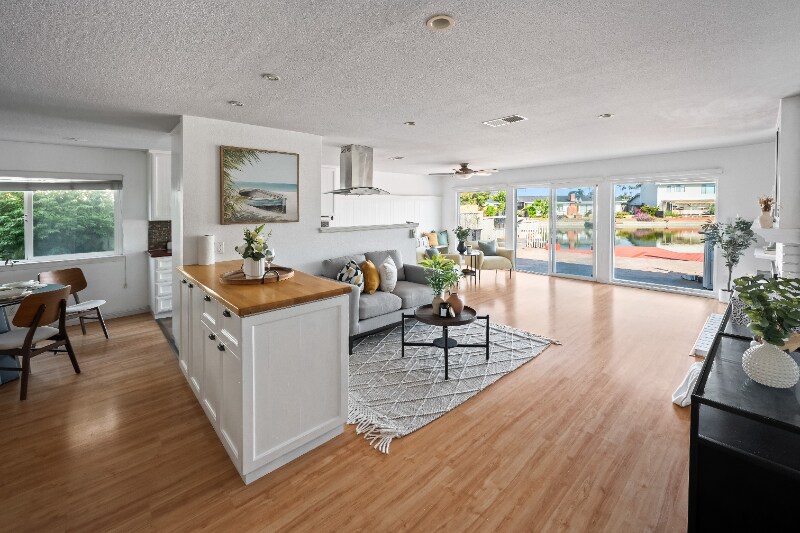 Building Photo - 607 Sand Hook Isle