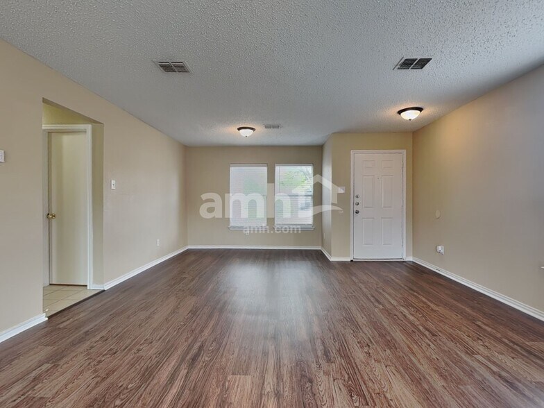 Building Photo - 3332 Chapel Ridge Way