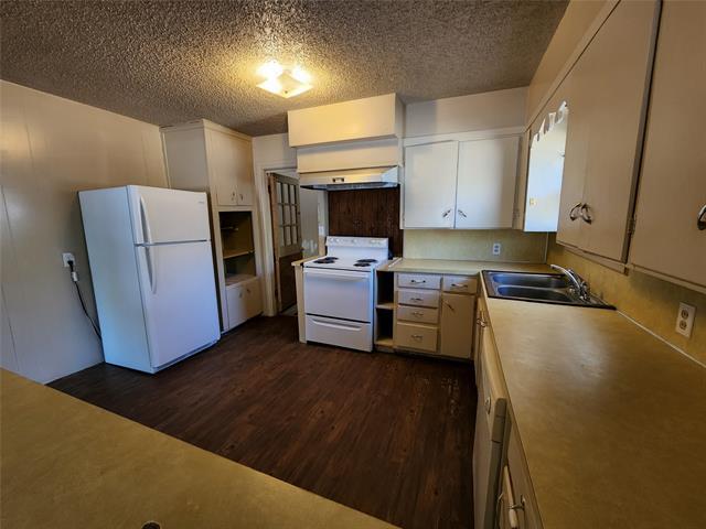 Primary Photo - 701 E N 12th St