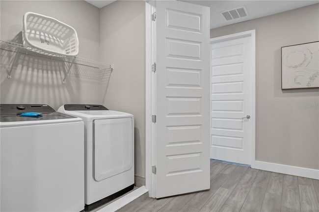 Building Photo - 7833 Spectrum Dr