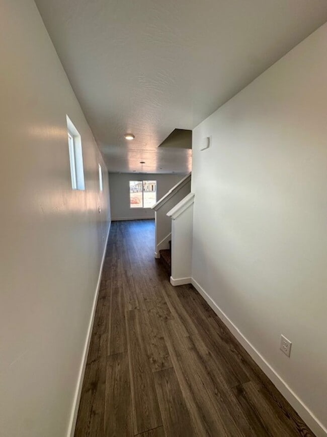 Building Photo - End Unit Townhome