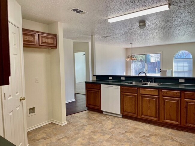 Building Photo - Nice Single Story Home in Crowley