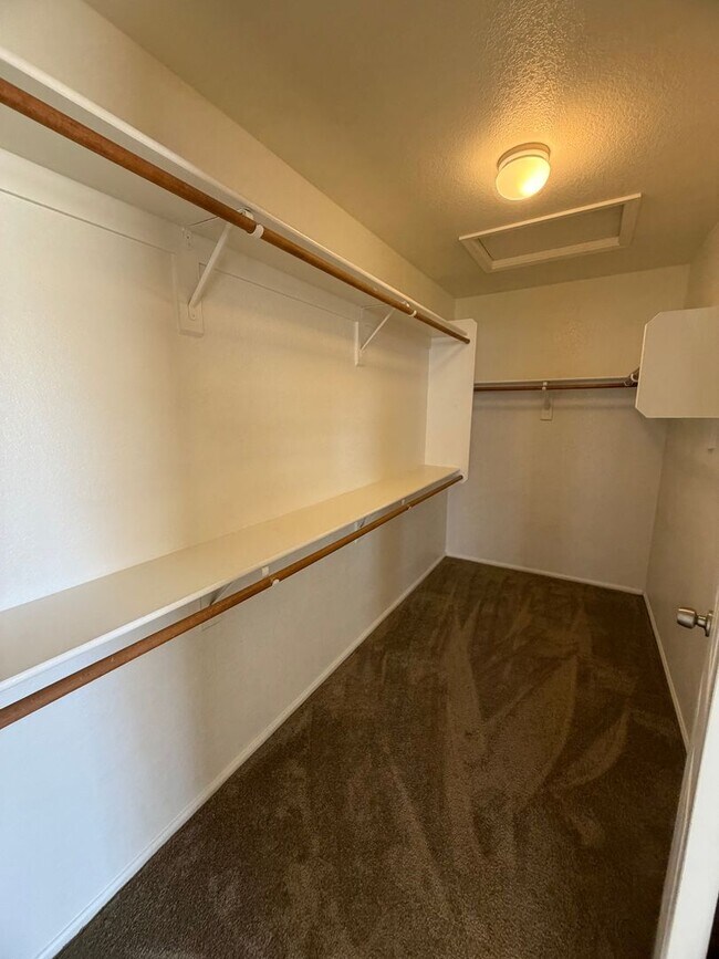 Building Photo - Desirable Arrowhead Ranch Home