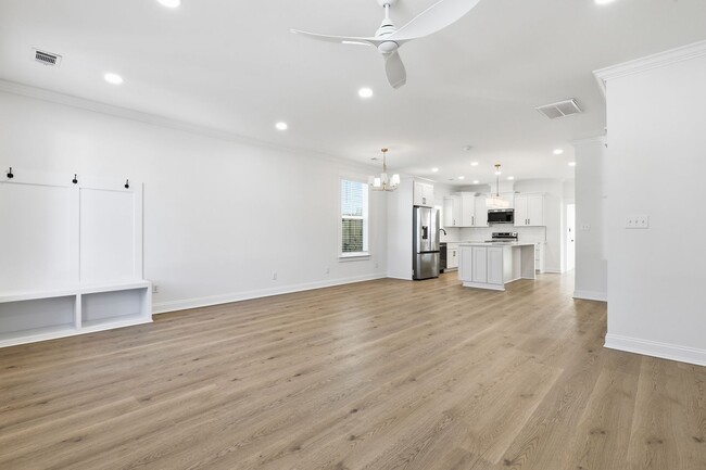 Building Photo - New Construction 3 bed 2.5 bath