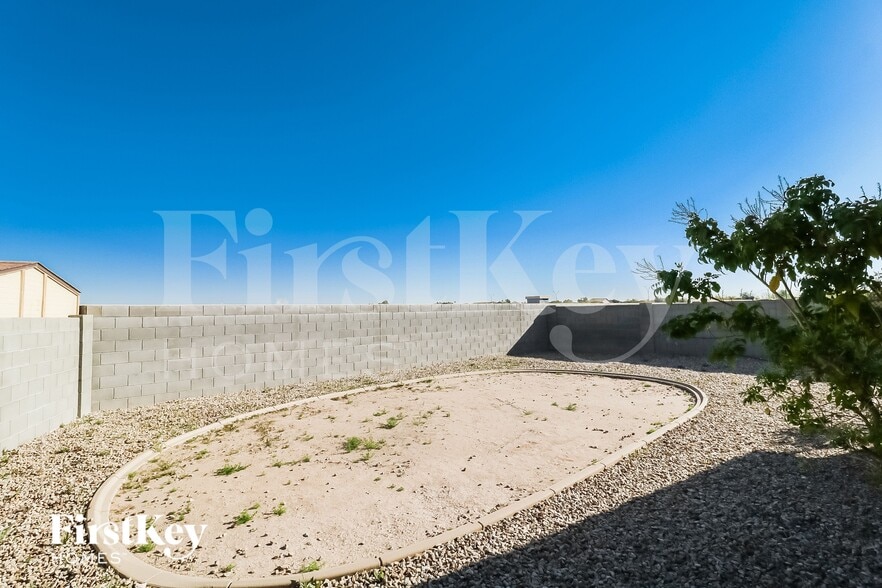 Building Photo - 19614 W Morning Glory St