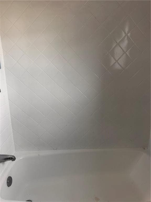 Building Photo - 24 Lewis St