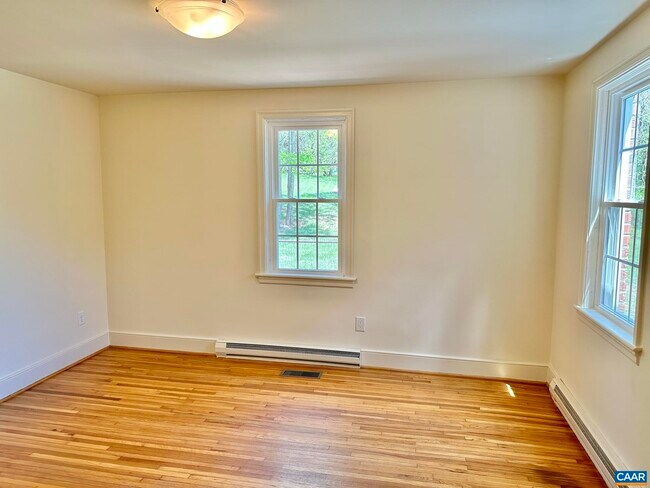 Building Photo - 2278 Hansens Mountain Rd