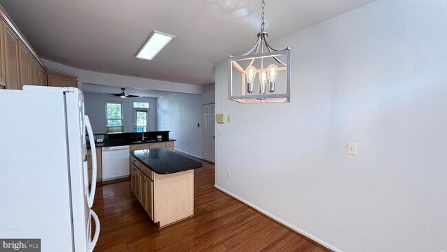 Building Photo - 20965 Kittanning Ln