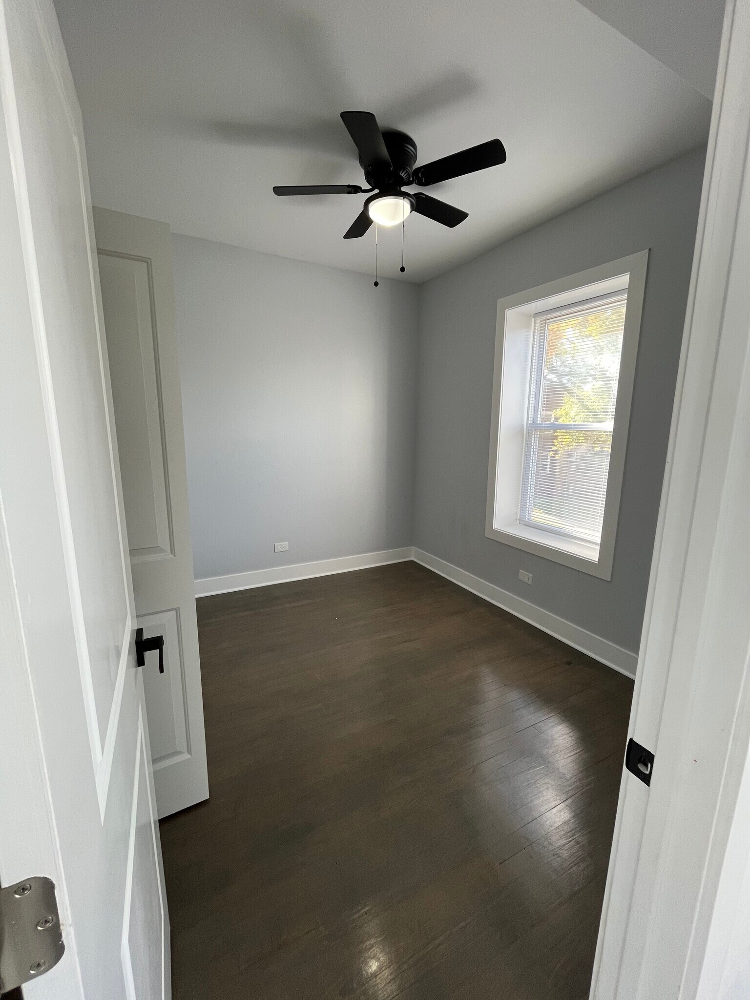 Building Photo - 5033 W Wabansia Ave