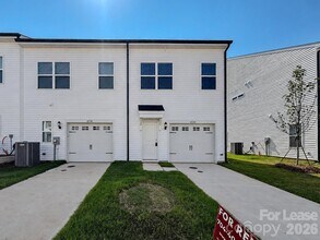 Building Photo - 6524 Harlech St