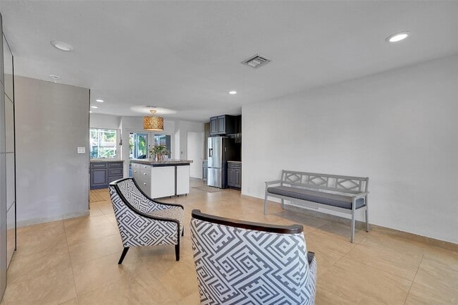 Building Photo - 1736 NW 38th St