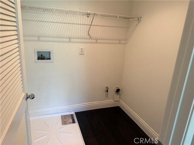 Building Photo - 12585 Montaivo Ln