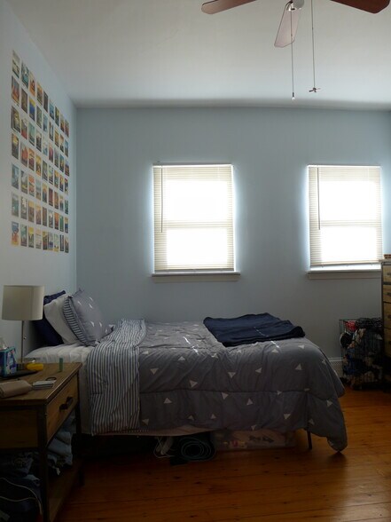 Building Photo - 830 Parker St