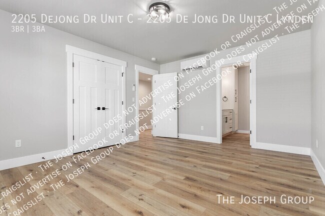 Building Photo - 2205 Dejong Dr Unit C