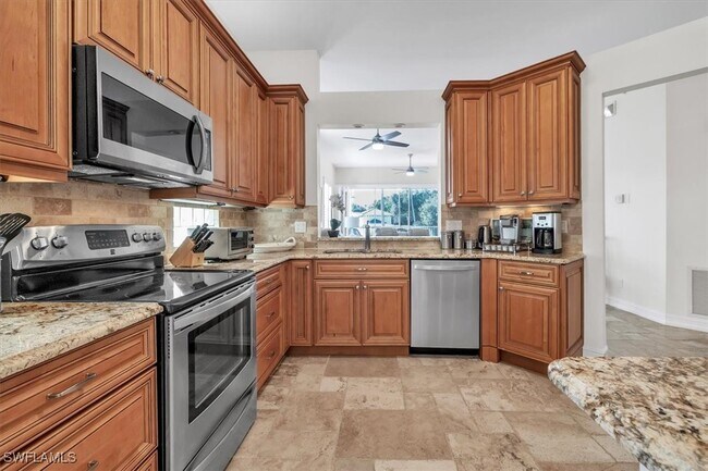 Building Photo - 749 Bentwater Cir