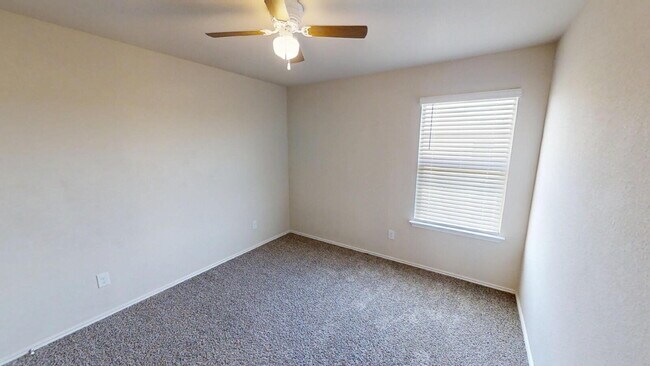 Building Photo - "Charming 4-Bed Home in Copperas Cove with...