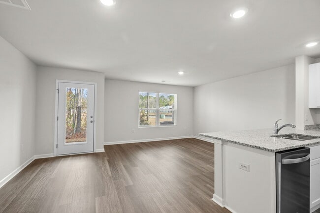 Building Photo - 608 Rd