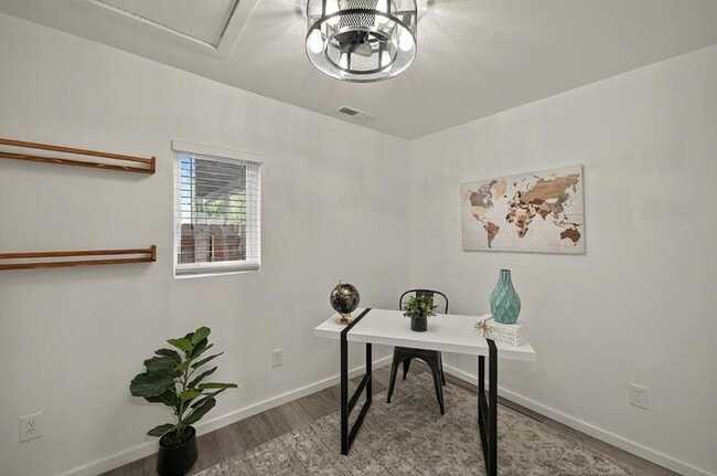 Building Photo - 2461 Depew St