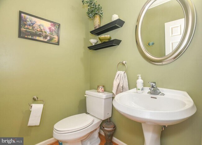 Building Photo - 205 Dangina Dr