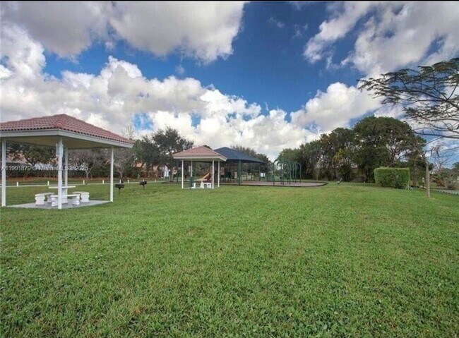 Building Photo - 1407 SW 48th Terrace