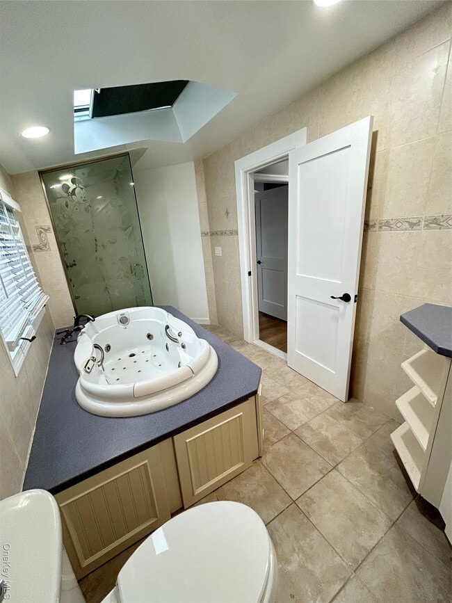 Building Photo - 3680 Naomi St