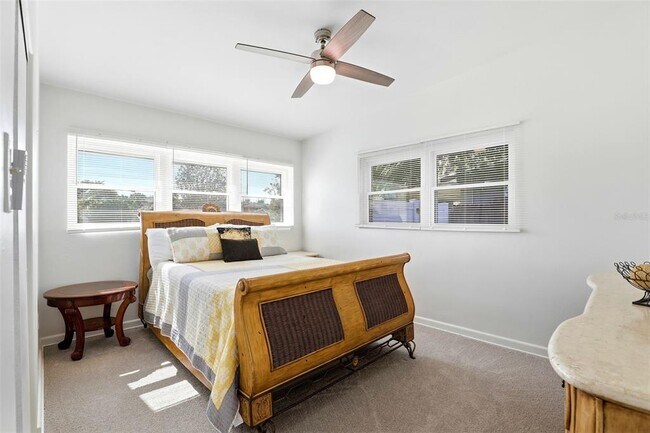 Building Photo - 2705 Gulfstream Rd