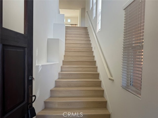 Building Photo - 15 Riva Dr