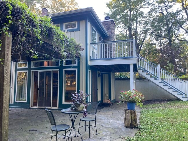 Primary Photo - 12 Milham Rd