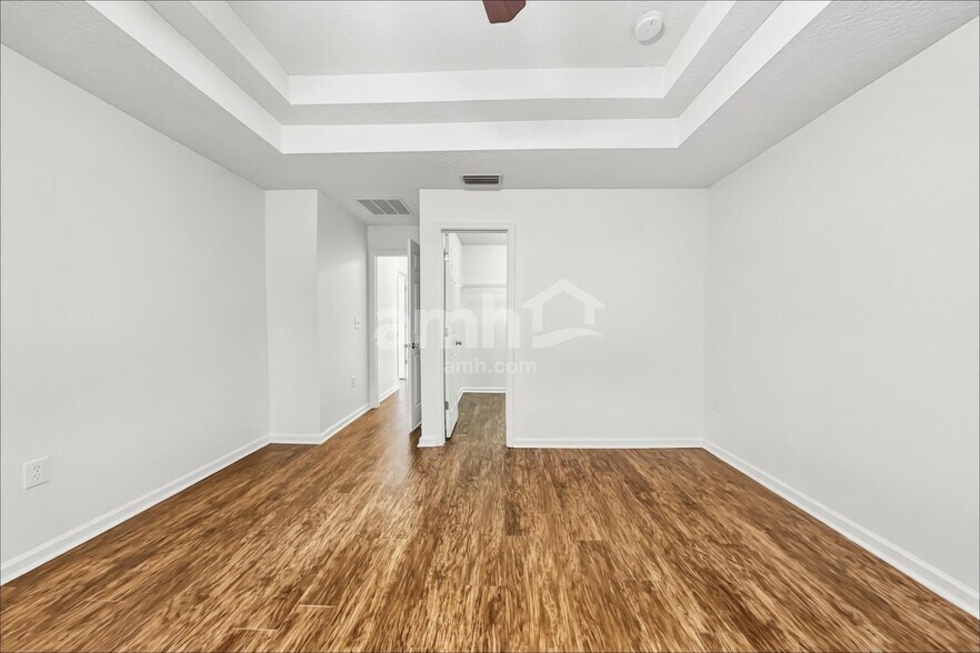 Building Photo - 1312 River City St
