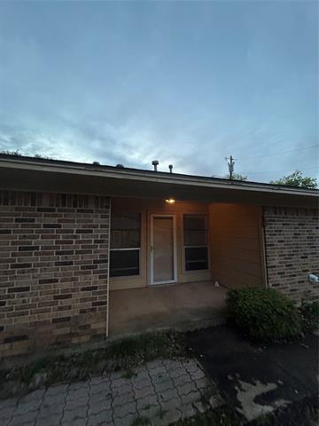 Building Photo - 1302 Crescent St