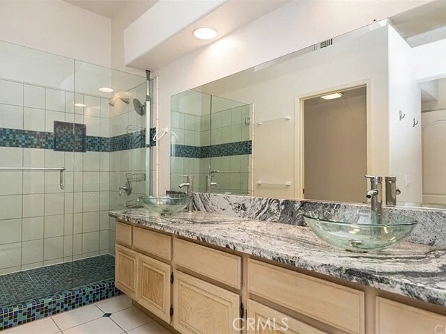 Building Photo - 908 S Lone Pine Ln