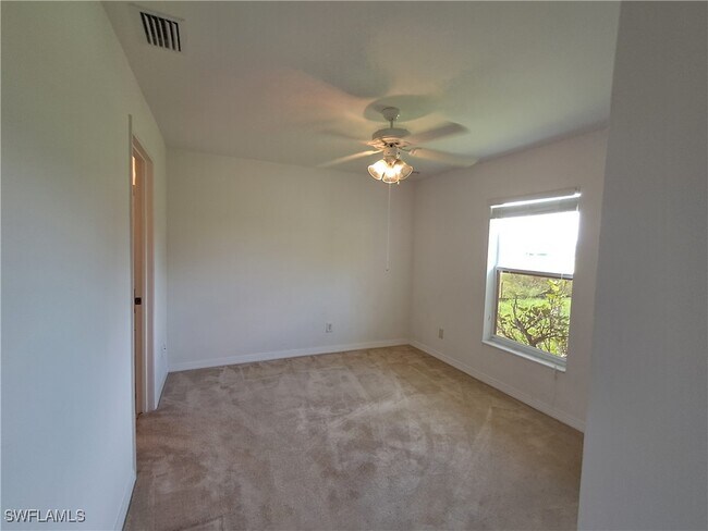 Building Photo - 1306 Diplomat Pkwy W
