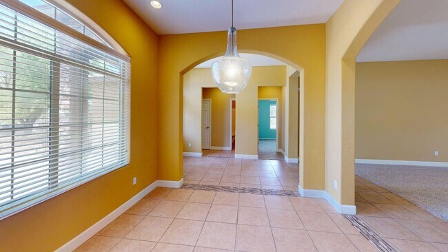 Building Photo - Spacious 4-Bed/3-Bath in Alamogordo, NM