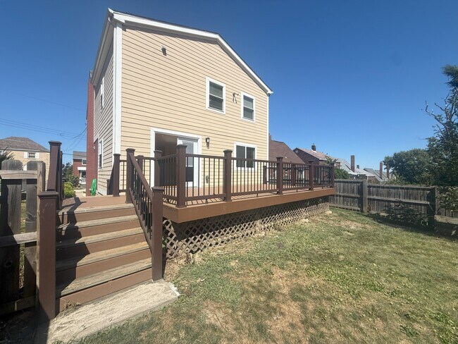 Building Photo - 1430 Simona Dr