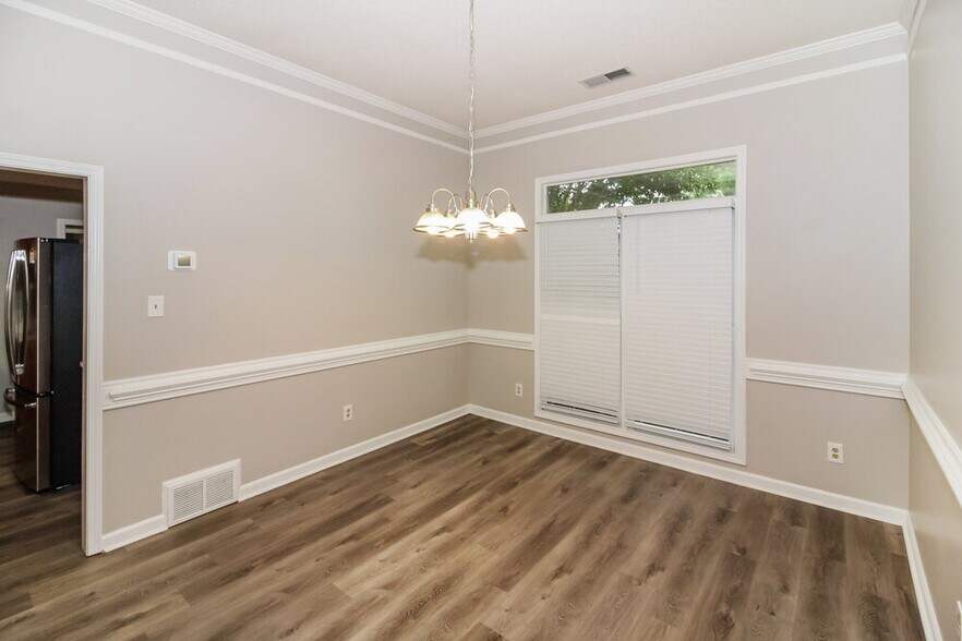 Building Photo - 1433 Siskin Dr