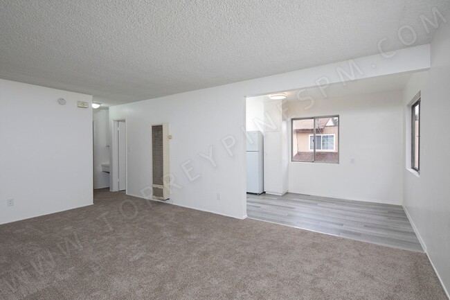 Primary Photo - OPEN HOUSE: 11/29 2-3PM ~ 2 BR in Pacific Beach with Parking!