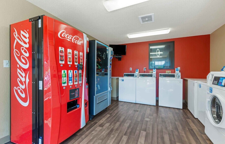 Building Photo - Furnished Studio-Washington, D.C. - Sterling - Dulles